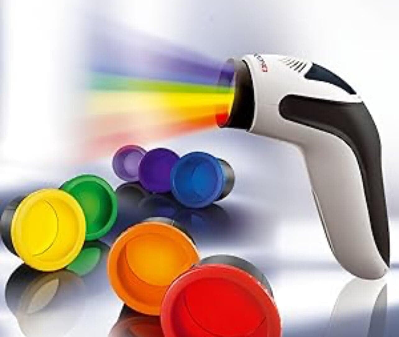 Experimenta el poder transformador de los colores con nuestra terapia de cromoterapia, una técnica que utiliza la vibración de la luz y los colores para equilibrar tu cuerpo, mente y espíritu. Cada color trabaja sobre un área específica de tu energía, ayudándote a liberar bloqueos, aliviar tensiones y potenciar tu bienestar general.”  ¿Qué incluye la terapia?  	•	Evaluación personalizada para identificar desequilibrios energéticos. 	•	Aplicación de luz o visualización de colores sobre puntos clave de tu cuerpo. 	•	Relajación guiada para potenciar la absorción de las energías cromáticas. 	•	Sensación de equilibrio y vitalidad al finalizar la sesión.  Beneficios de la cromoterapia:  	•	Armonización energética: Equilibra tus chakras y restablece tu flujo energético. 	•	Reducción del estrés: Promueve la calma y mejora tu estado de ánimo. 	•	Estimulación física y mental: Mejora el enfoque y revitaliza tu energía. 	•	Apoyo en procesos de sanación: Alivia malestares físicos y emocionales.  “Permite que los colores transformen tu vida. Descubre cómo la cromoterapia puede ayudarte a alcanzar equilibrio, paz y bienestar. ¡Agenda tu sesión hoy y siente la diferencia!”  Sesión $500